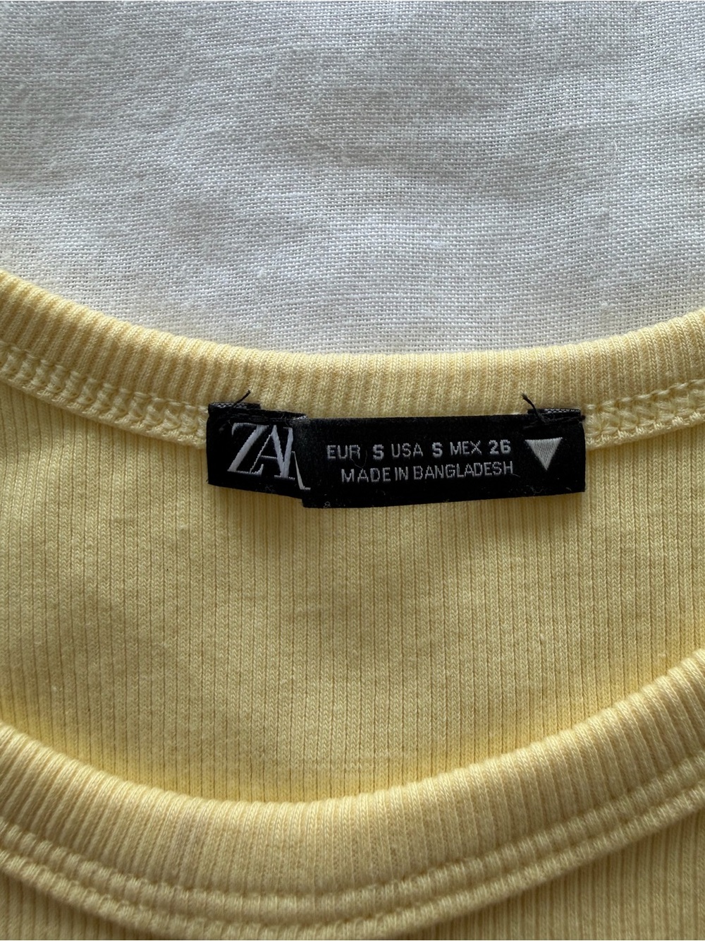 Zara Soft Yellow Ribbed Tank Crop - Picture 2 of 2